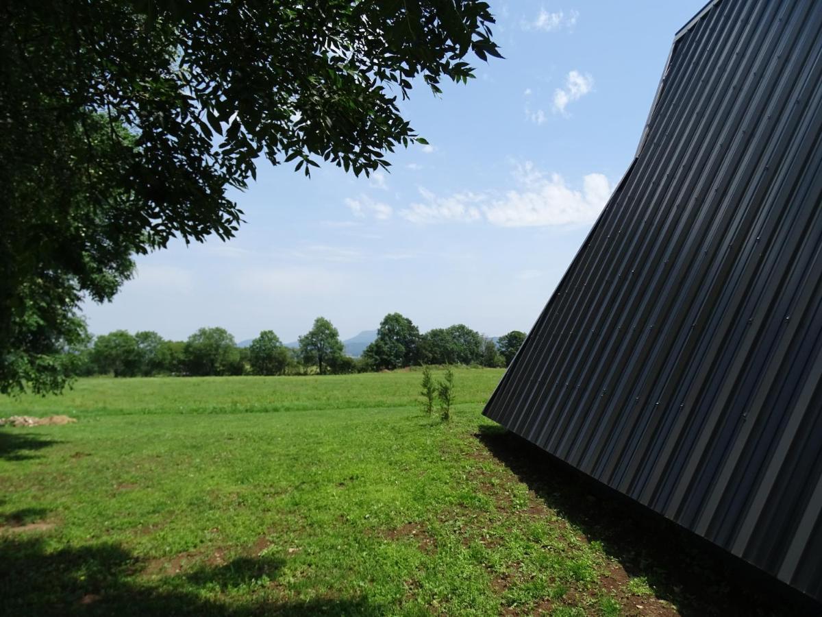 Logis Las Crozas La Cocotte Vernines Exterior photo